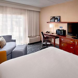 Courtyard By Marriott Hartford Windsor Airport